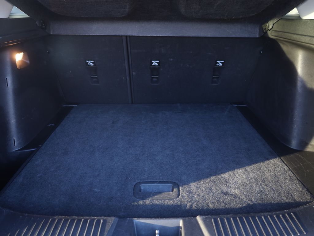 2025 Chevrolet Trax LT Image 10 of 36