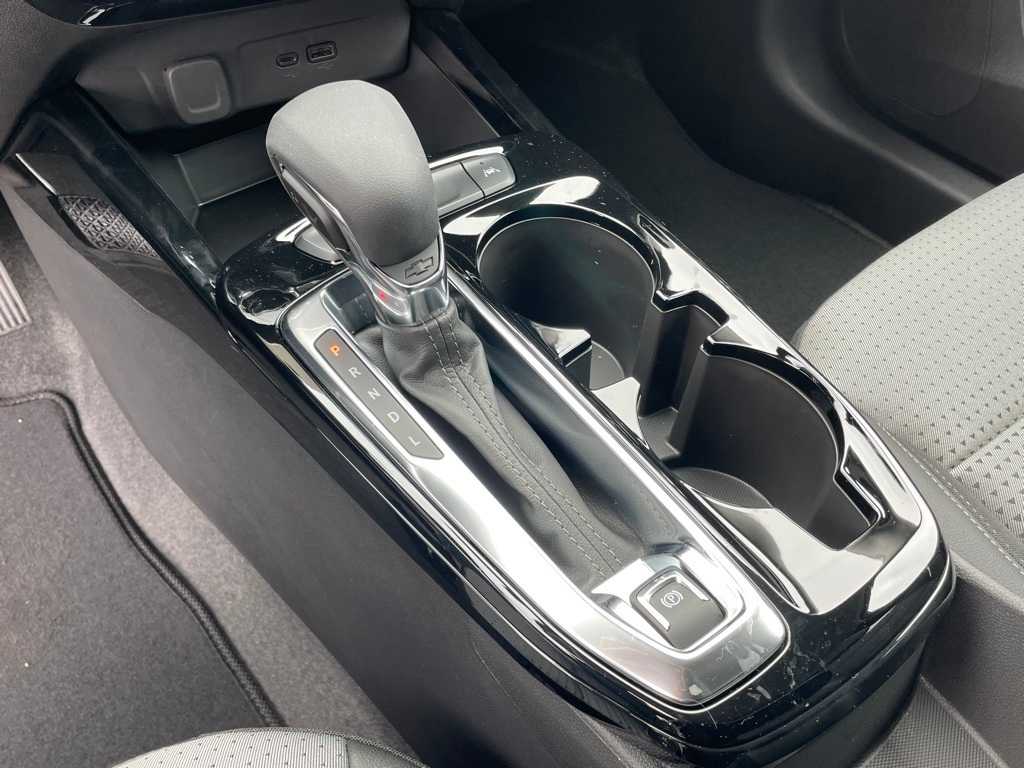 Vehicle image 40 of 64