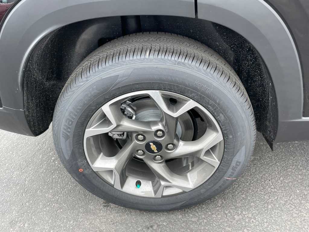 Vehicle image 26 of 64