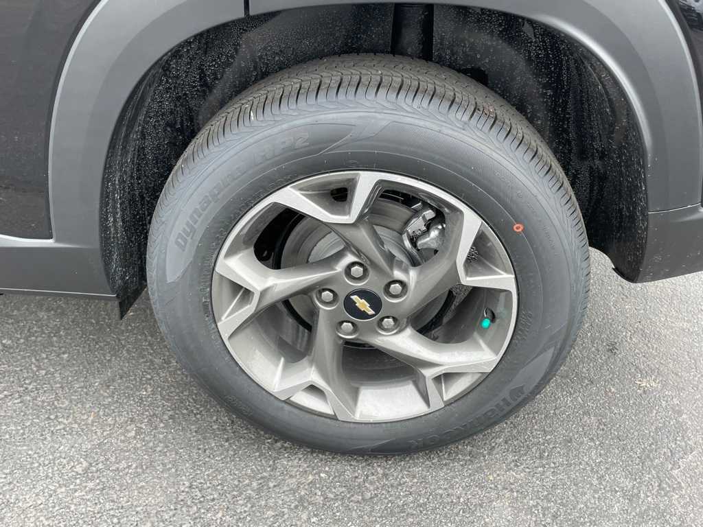 Vehicle image 23 of 64
