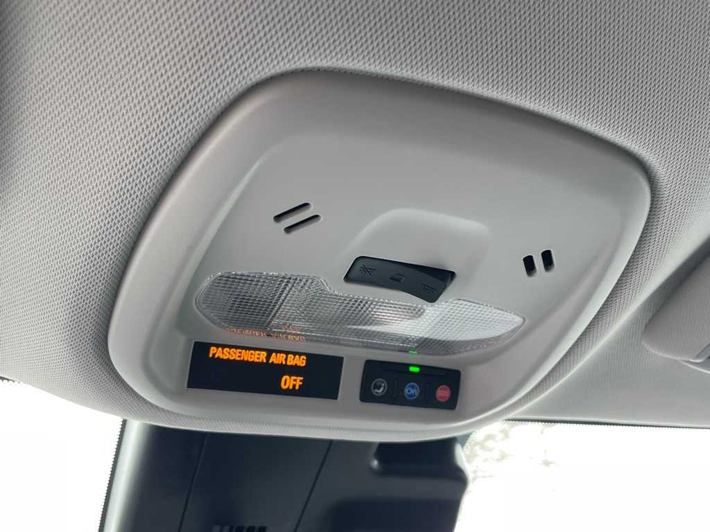Vehicle image 41 of 64