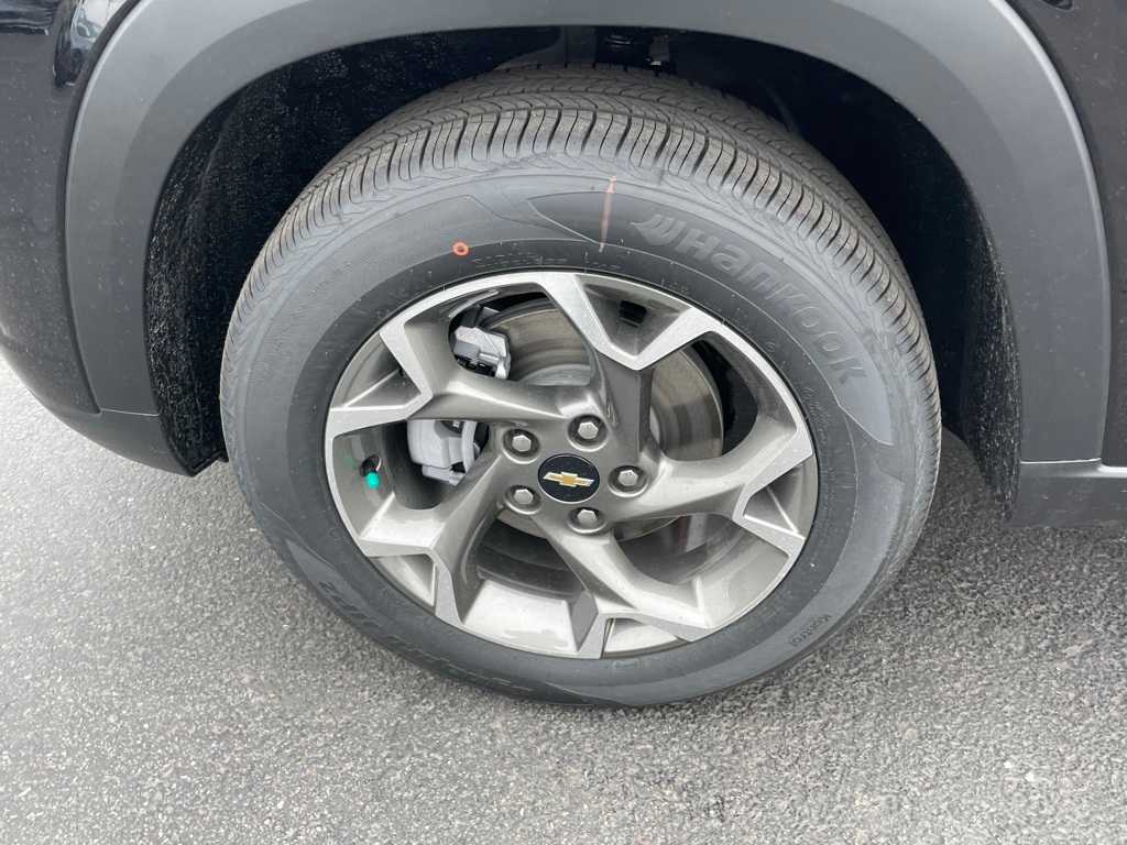 Vehicle image 24 of 64