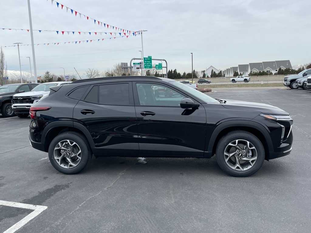 Vehicle image 12 of 64