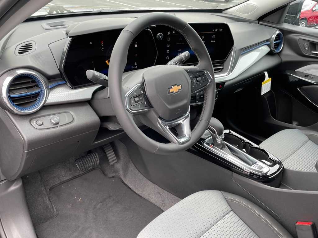 Vehicle image 33 of 64