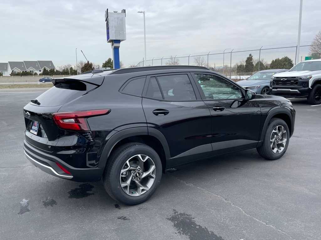 Vehicle image 16 of 64