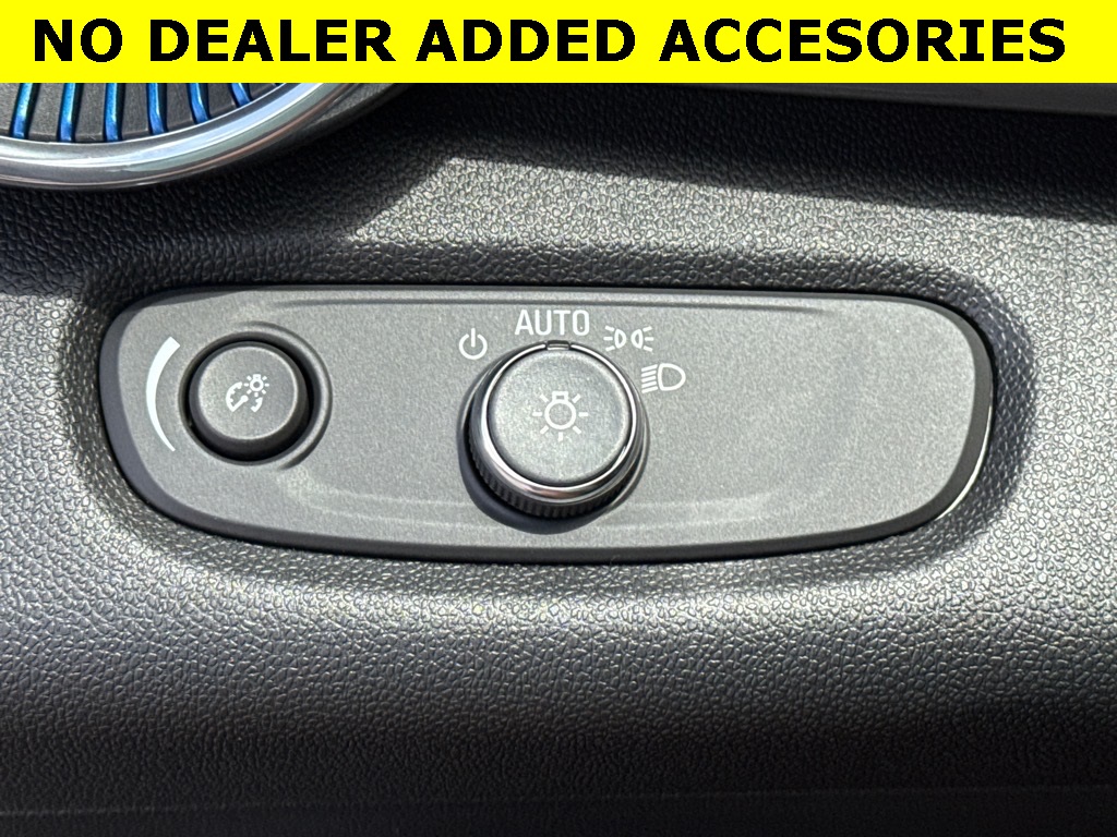 Vehicle image 25 of 30