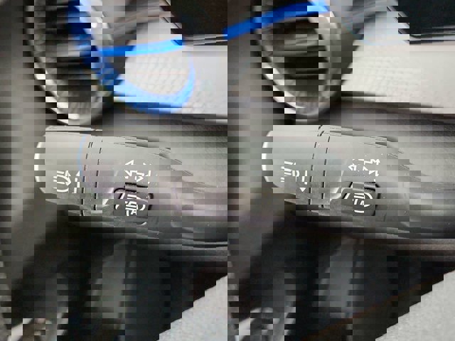 2025 Chevrolet Trax LT Image 31 of 45