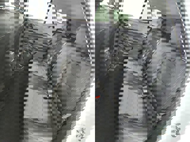 2025 Chevrolet Trax LT Image 19 of 45