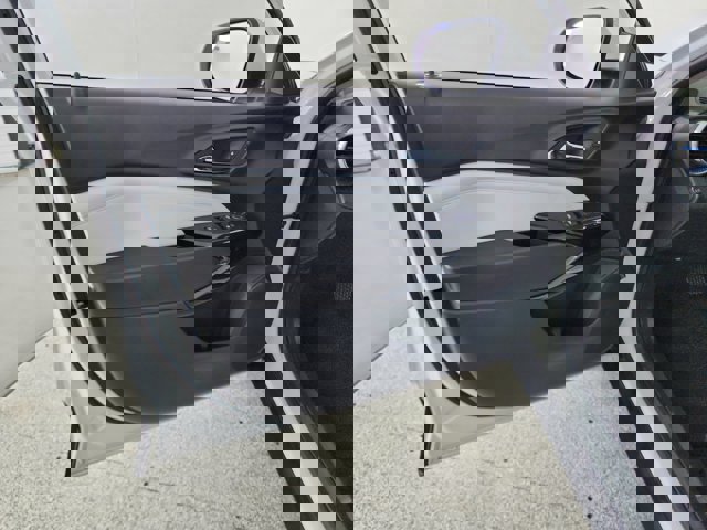 2025 Chevrolet Trax LT Image 29 of 45