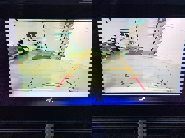 2025 Chevrolet Trax LT Image 42 of 45