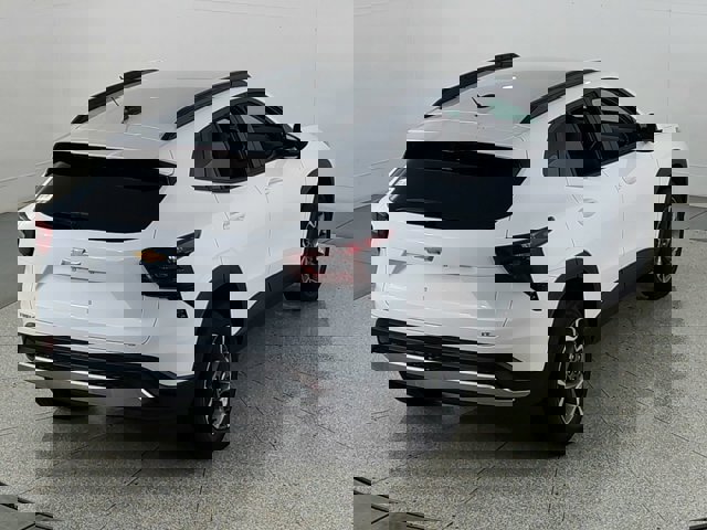 2025 Chevrolet Trax LT Image 10 of 45