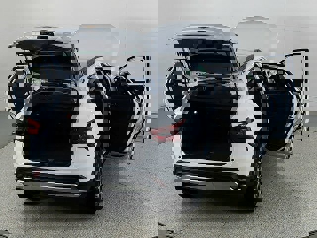 2025 Chevrolet Trax LT Image 35 of 45