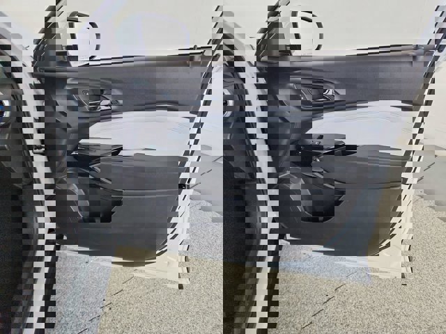 2025 Chevrolet Trax LT Image 38 of 45