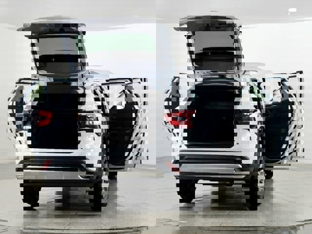 2025 Chevrolet Trax LT Image 39 of 45