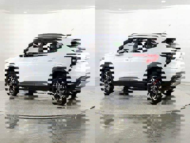 2025 Chevrolet Trax LT Image 13 of 45