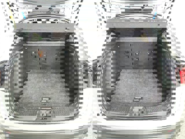 2025 Chevrolet Trax LT Image 17 of 45