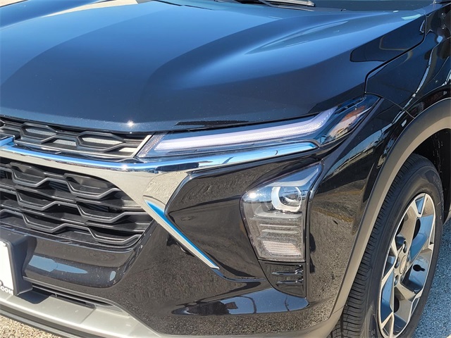 2025 Chevrolet Trax LT Image 13 of 15