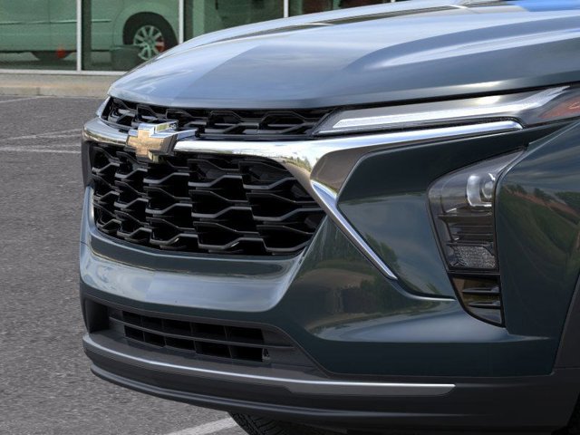 Vehicle image 14 of 25