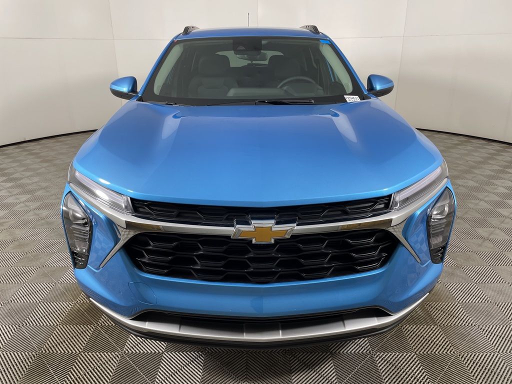 Vehicle image 4 of 52