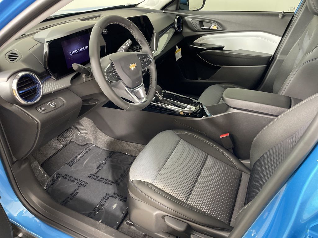 Vehicle image 23 of 52