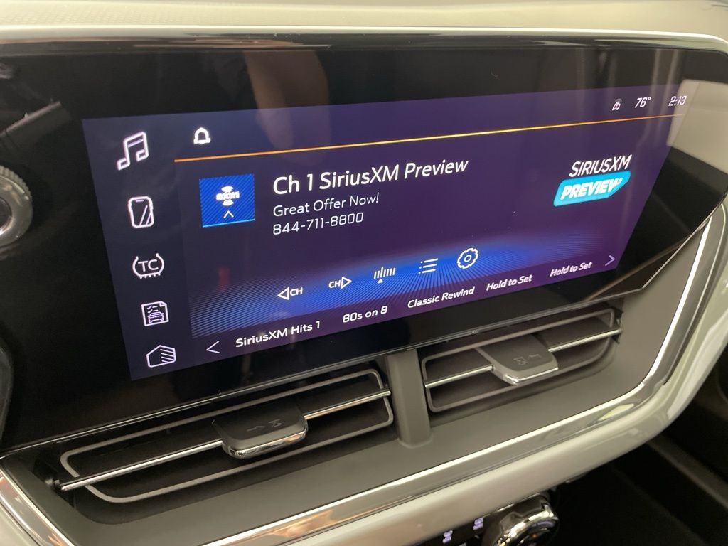 Vehicle image 31 of 52