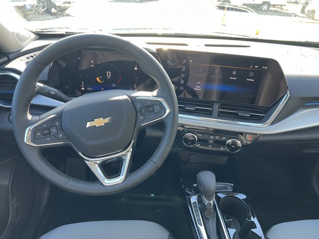 Vehicle image 13 of 34