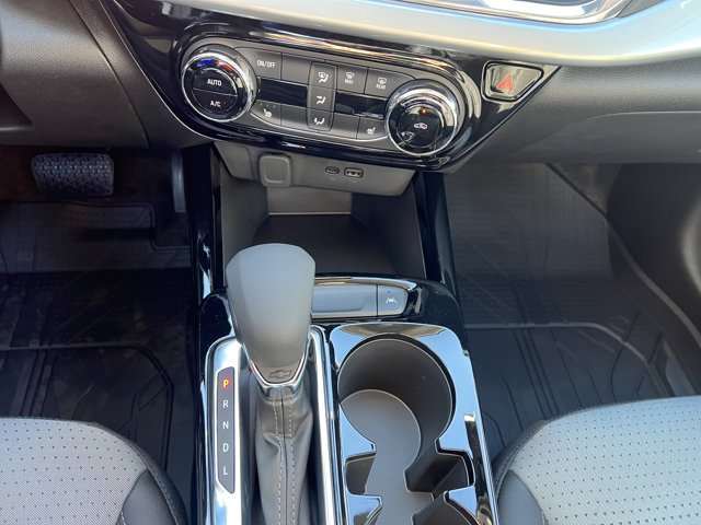 Vehicle image 16 of 34