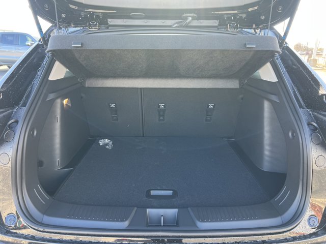 Vehicle image 19 of 34