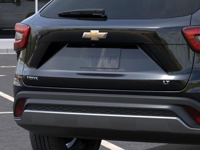 Vehicle image 10 of 24
