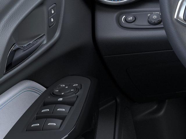 Vehicle image 18 of 24