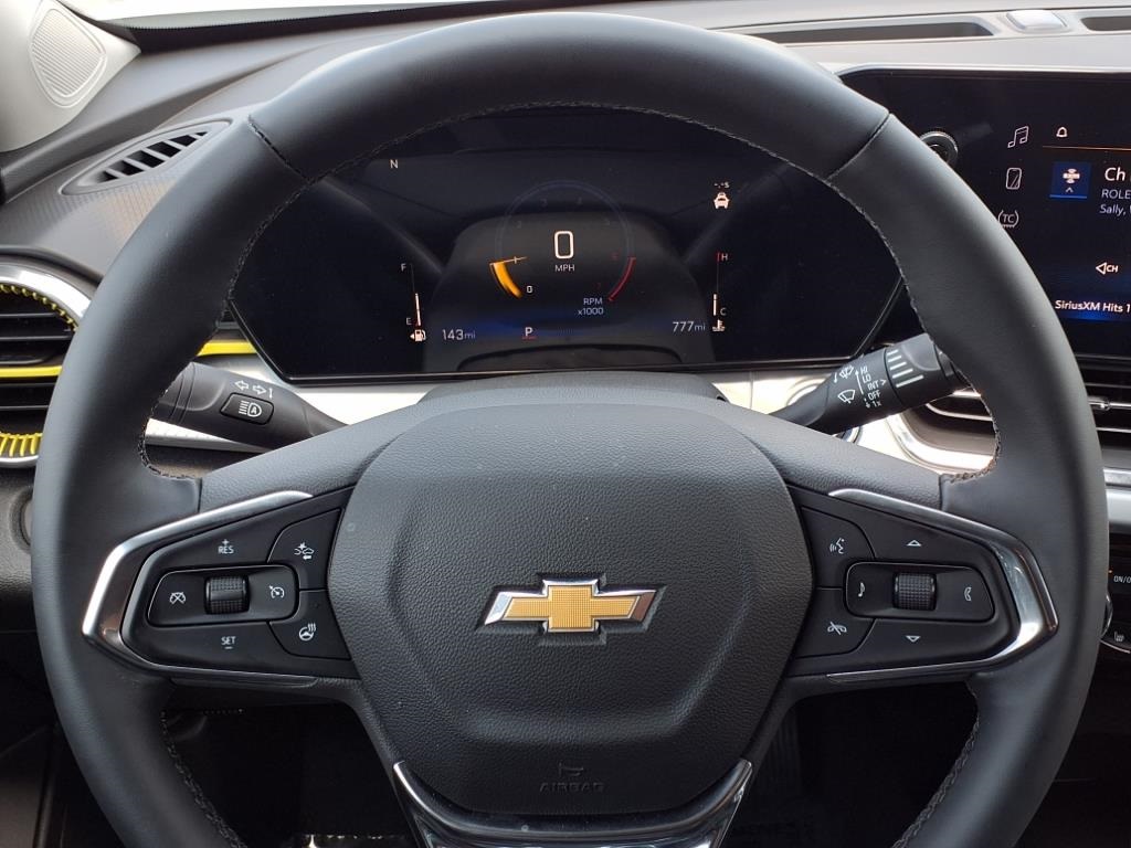 Vehicle image 15 of 16
