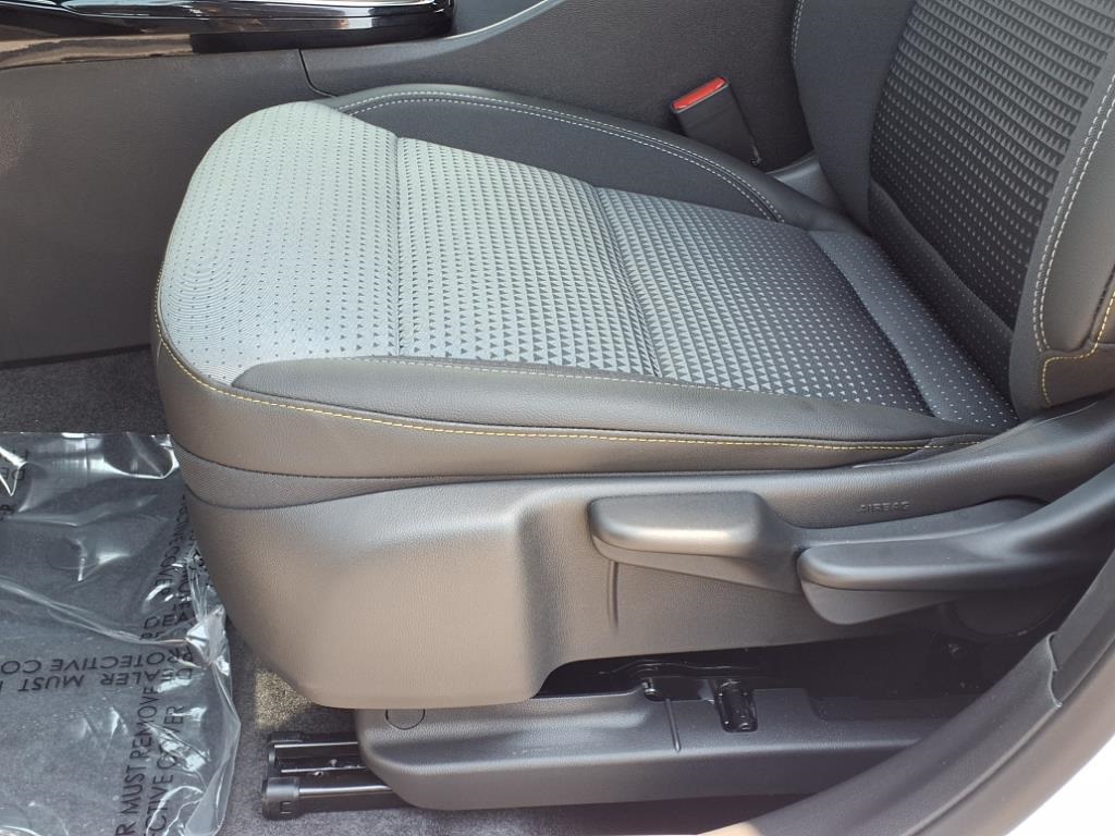 Vehicle image 9 of 16