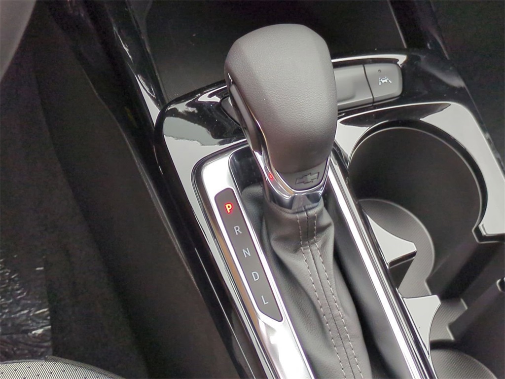 Vehicle image 24 of 33