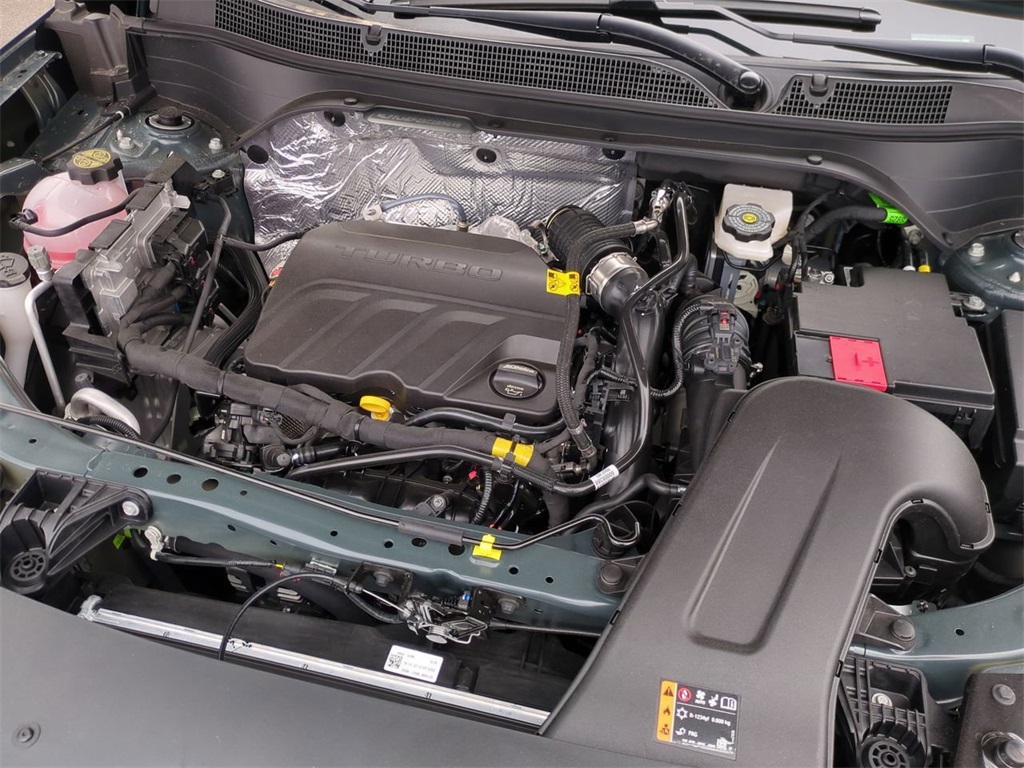 Vehicle image 9 of 33