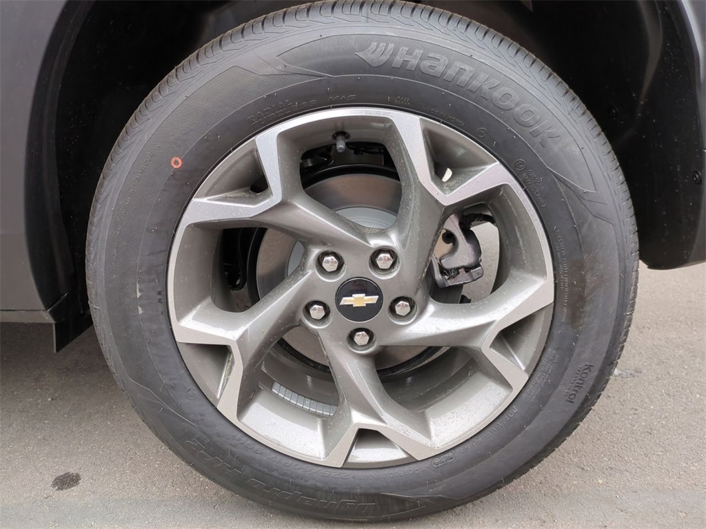 Vehicle image 10 of 33
