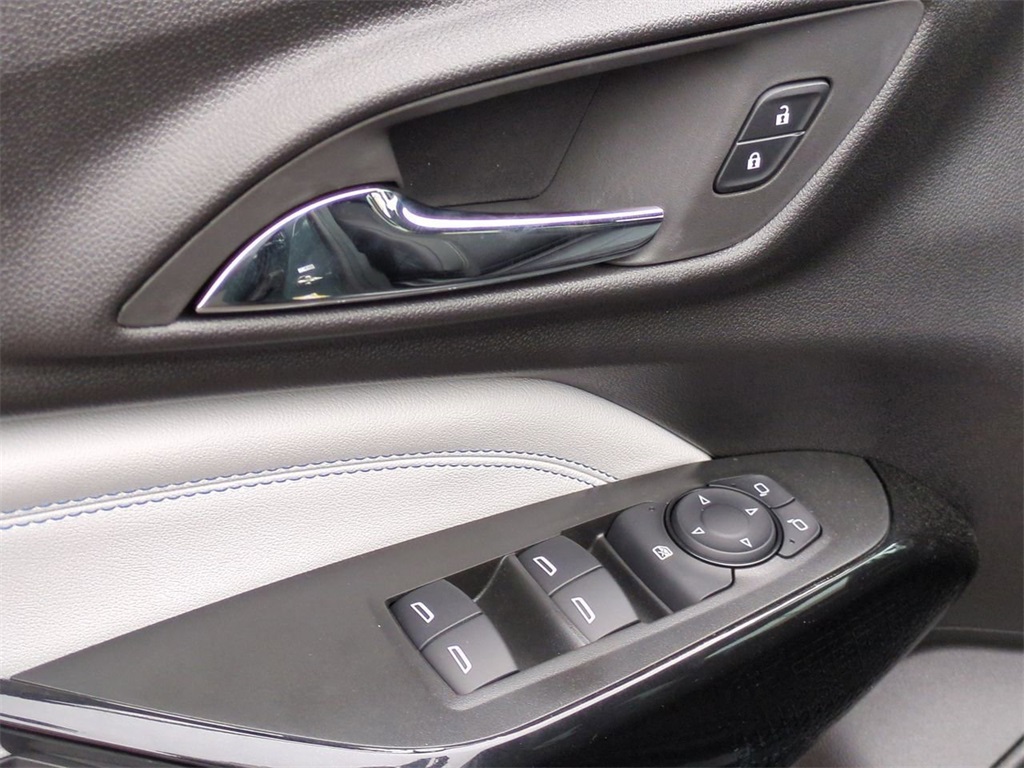 Vehicle image 26 of 33