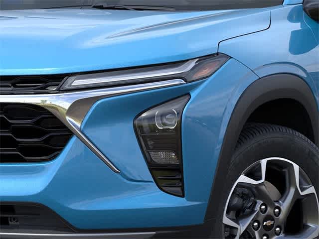 Vehicle image 11 of 24