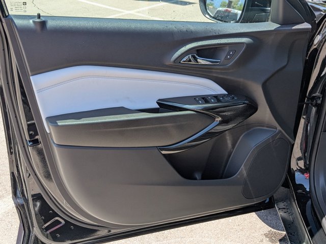 Vehicle image 16 of 20