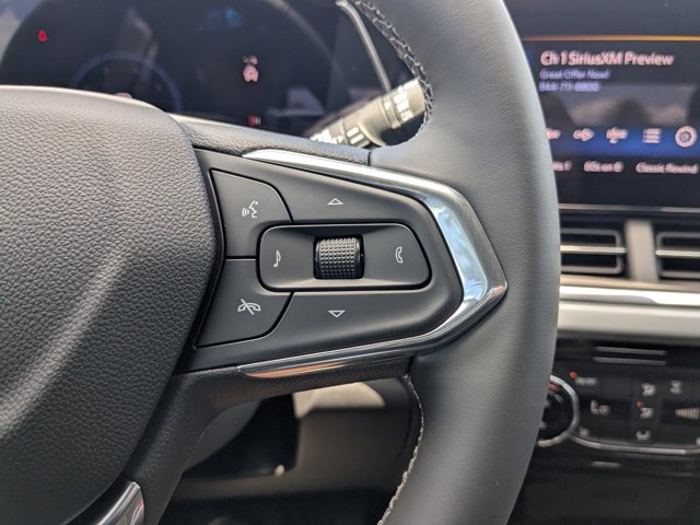 Vehicle image 17 of 36