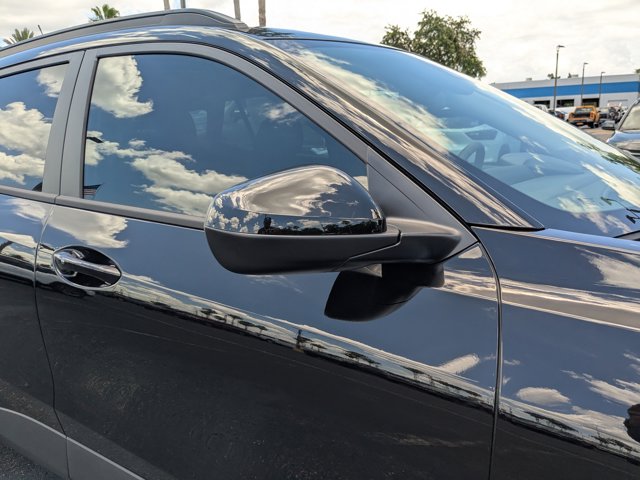 Vehicle image 29 of 36