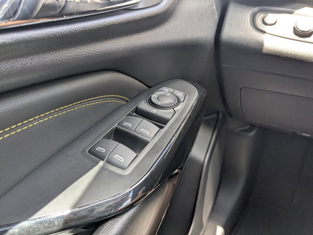Vehicle image 22 of 36