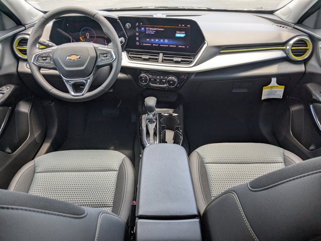 Vehicle image 14 of 36