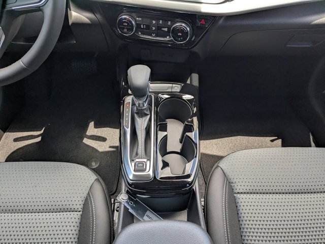 Vehicle image 21 of 36