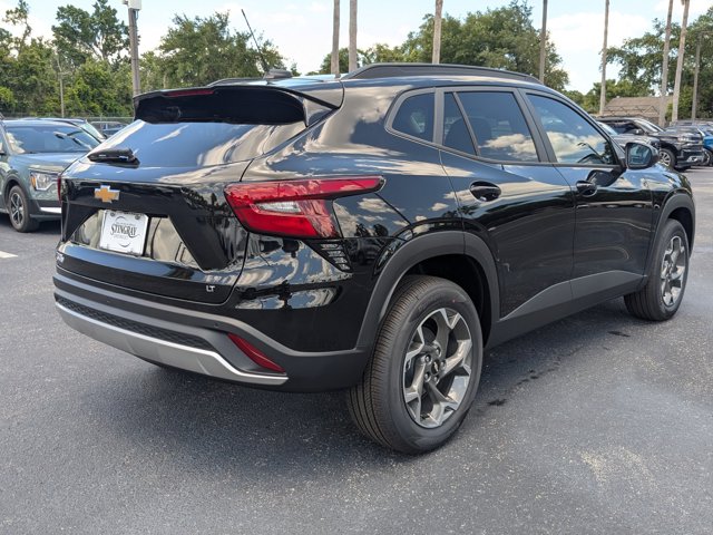Vehicle image 6 of 36