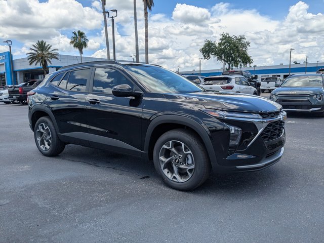 Vehicle image 3 of 36
