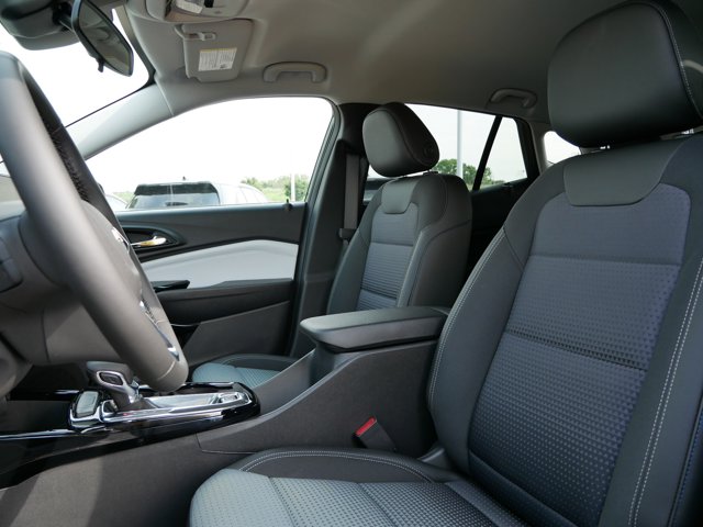 Vehicle image 3 of 9