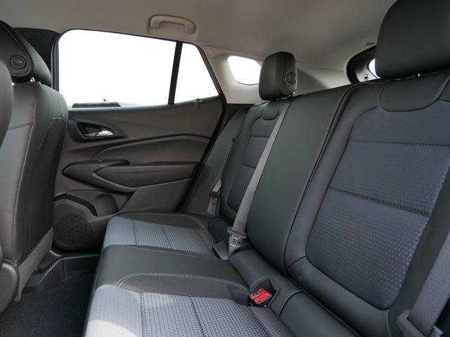 Vehicle image 4 of 9