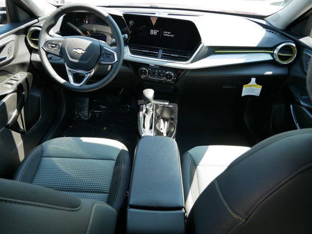 Vehicle image 5 of 9