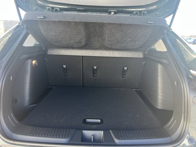 Vehicle image 19 of 34