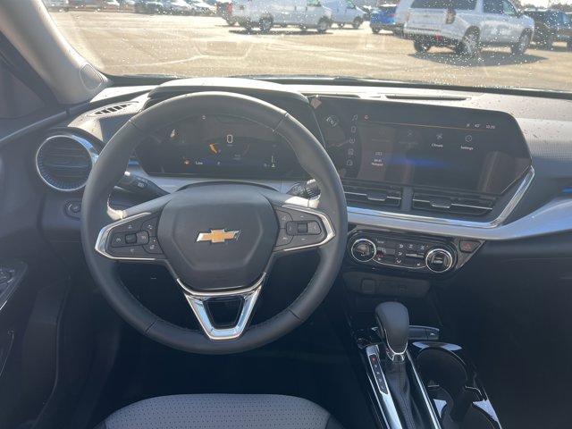 Vehicle image 13 of 34